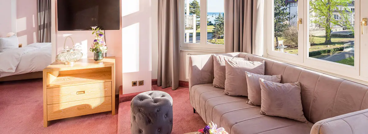 Wohn- und Schlafbereich einer Suite im Stammhaus